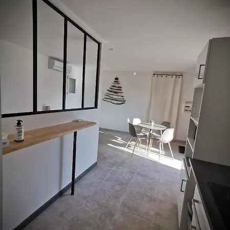 Lodging Gîte Au Milieu des Vignes&des Étoiles Saint-Jean-de-Fos Extérieur photo